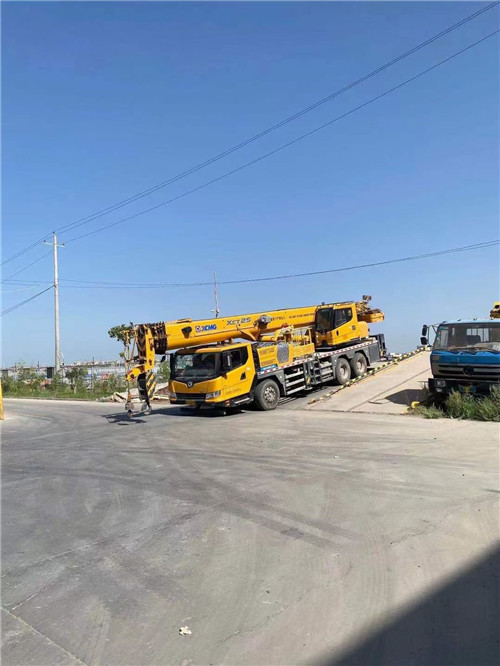 城北区吊车作业时，可能会产生哪些额外收费项目？