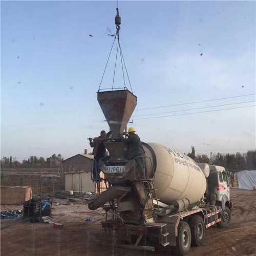 城北区“精准瞄准”—— 吊车的 “定位导航” 技术